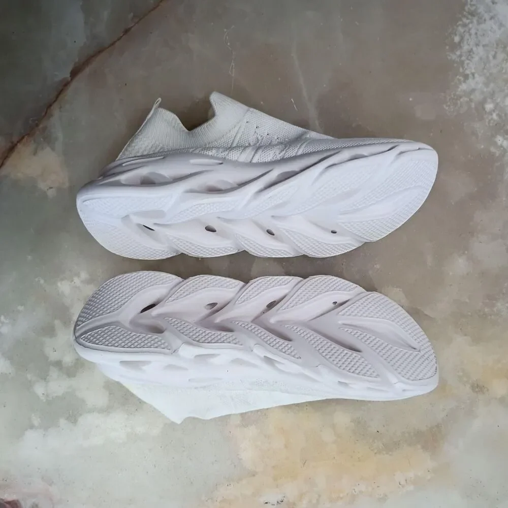 Unbranded Men's White Trainers